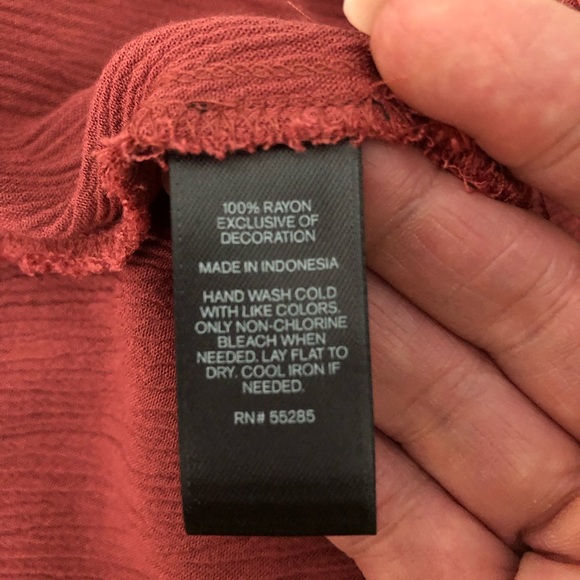 Express Rayon Bell Sleeve Scoop Neck Elastic Waist Blouse Crochet Detail Sz. Sm - Picture 14 of 15